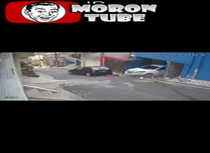 Video :A genuinely strange mishap results in significant harm